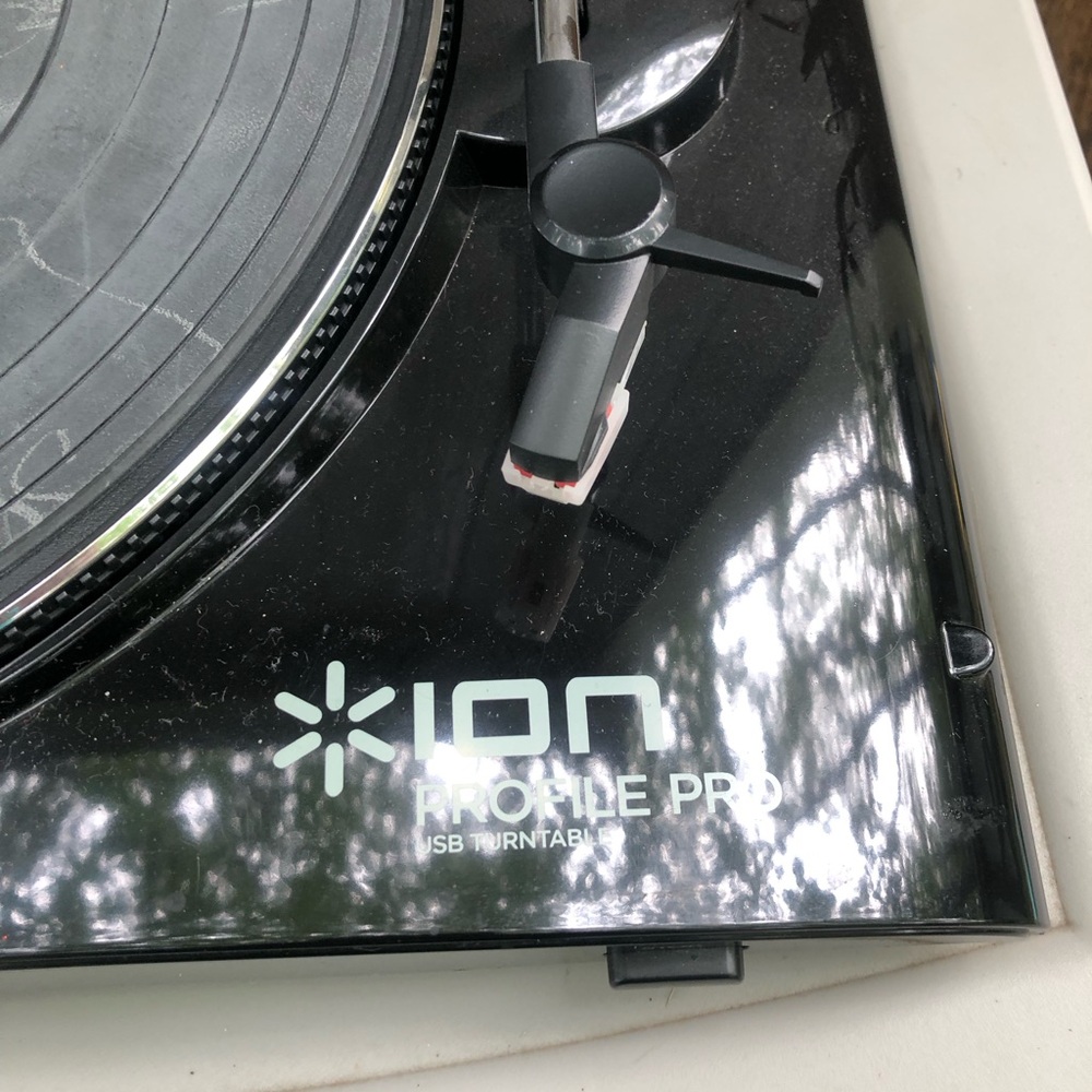 ION Audio Profile Pro USB Turntable - Picture 2 of 7